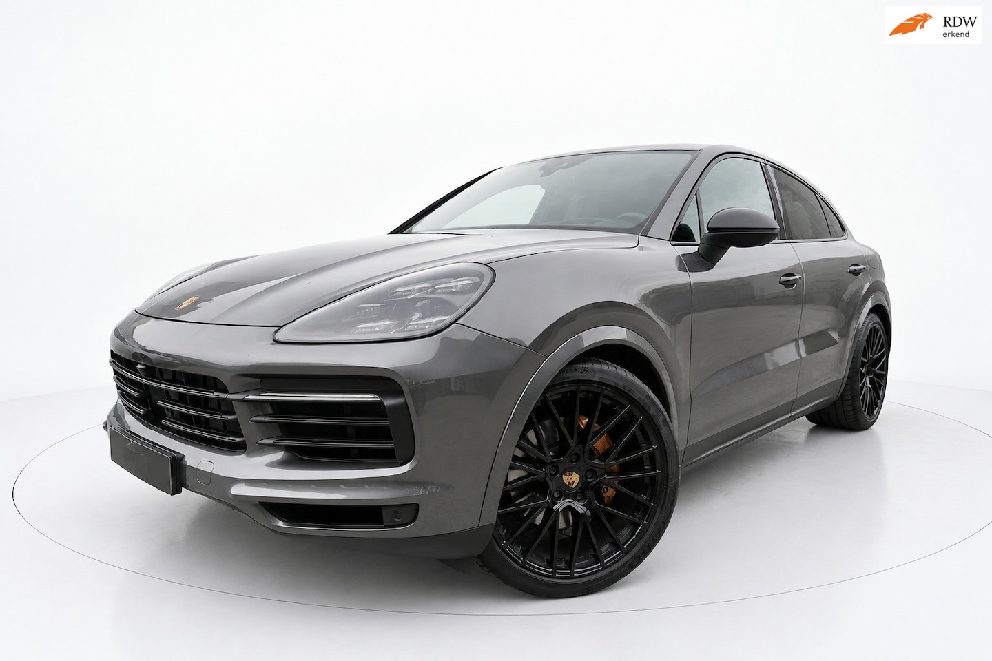 Porsche Cayenne Coupé - 3.0 E-Hybrid PANO BOSE SPORT CHRONO - AutoWereld.nl