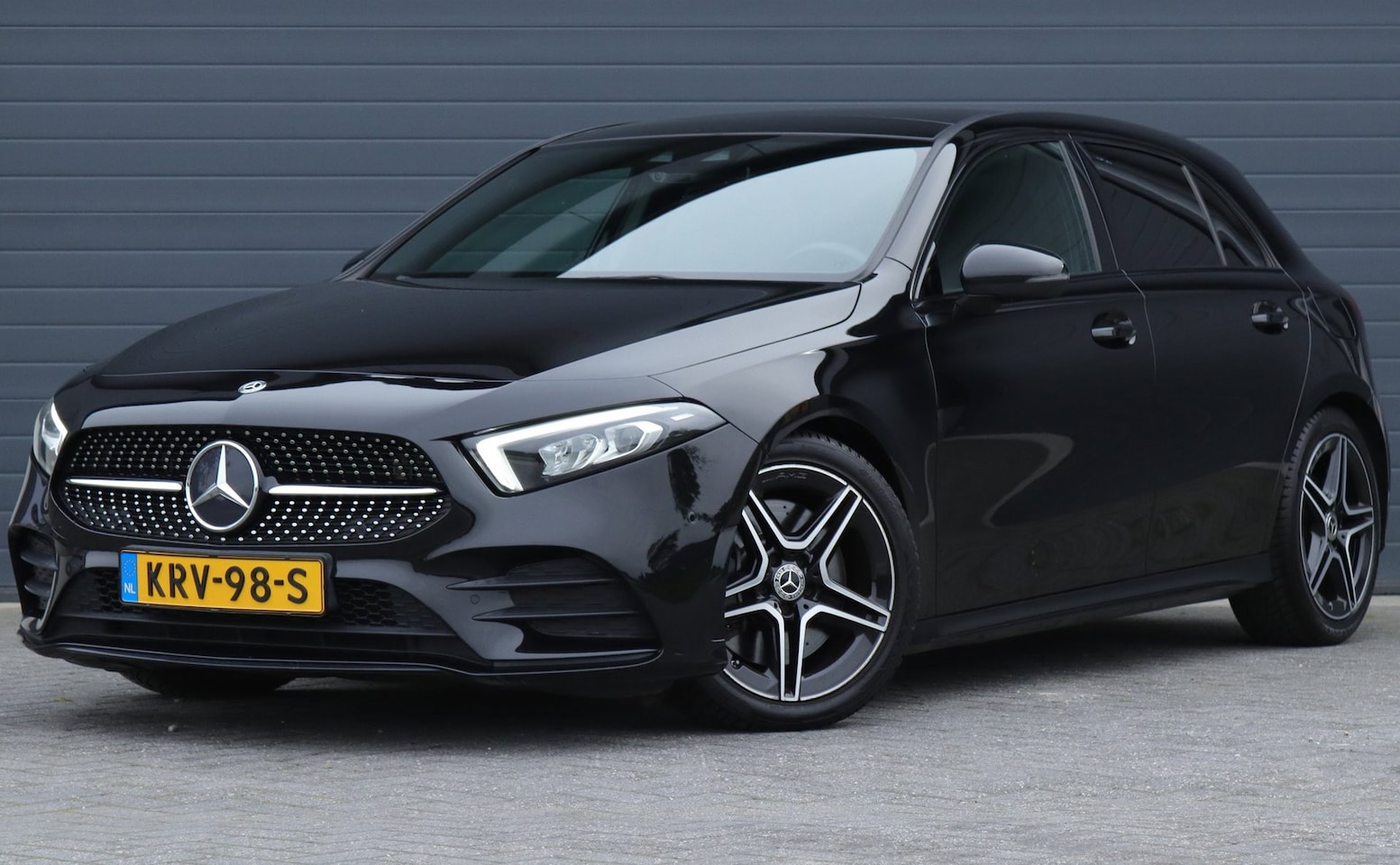 Mercedes-Benz A-klasse - 250 Pano / sfeerverlichting / Carplay - AutoWereld.nl