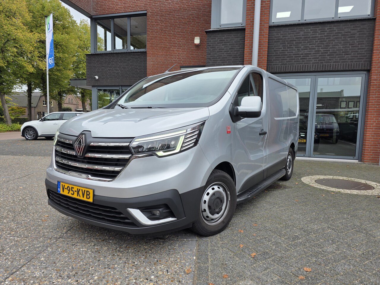 Renault Trafic - 2.0 Blue dCi 150 EDC T29 L1H1 Advance Prijs Inc. BTW+BPM! | Achteruitrijcamera | Sensoren - AutoWereld.nl