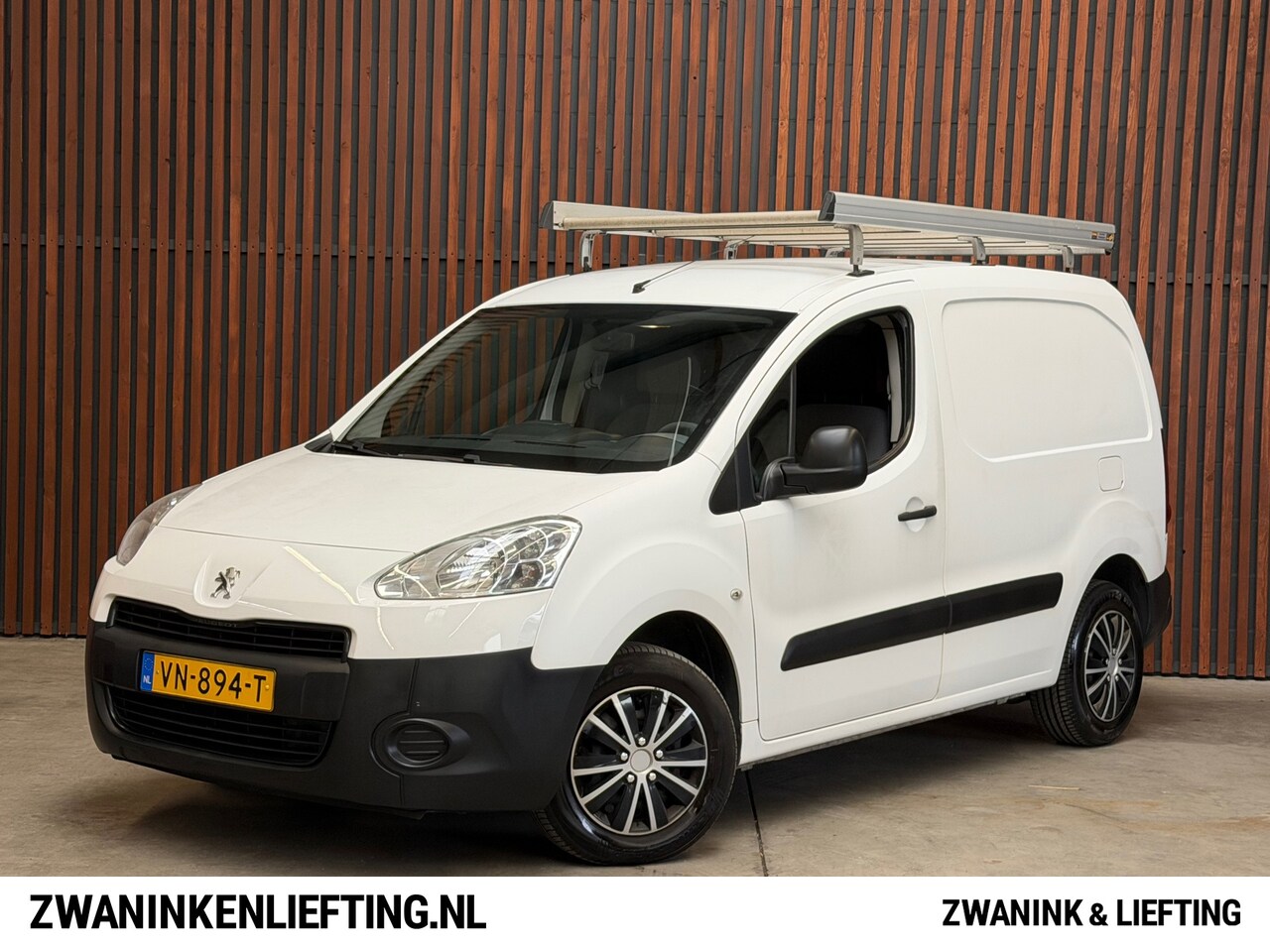 Peugeot Partner - 120 1.6 HDI L1 XR Profit + Elek.Pakket-Imperiaal-Trekhaak-NL Auto-NAP - AutoWereld.nl