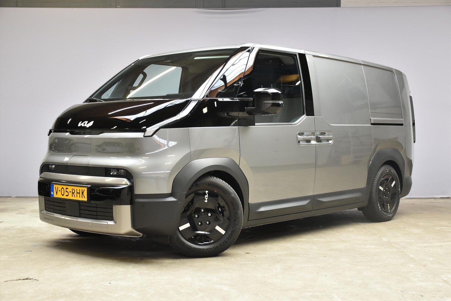 Kia PV5 - Cargo GB 71,2 kWh 163pk L2H1 Elite - AutoWereld.nl