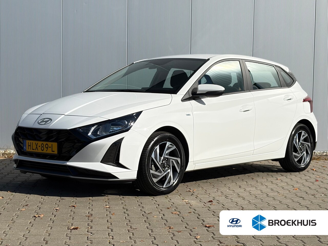 Hyundai i20 - 1.0 T-GDI 100pk Comfort | Airco | Camera | Carplay | Cruise control | Dodehoek detectie | - AutoWereld.nl