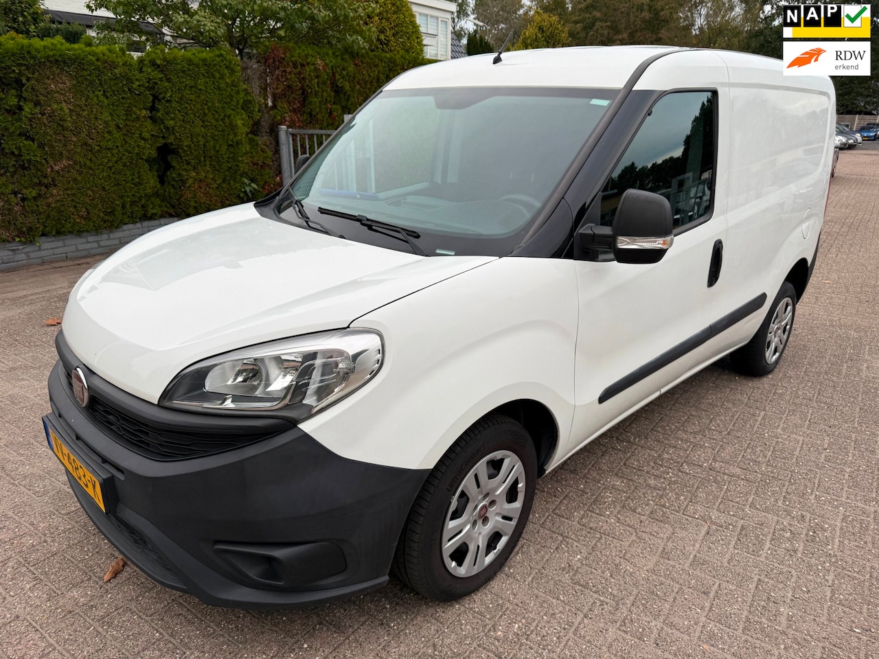 Fiat Doblò Cargo - 1.3 MJ L1H1 Actual AIRCO BLUETOOTH - AutoWereld.nl
