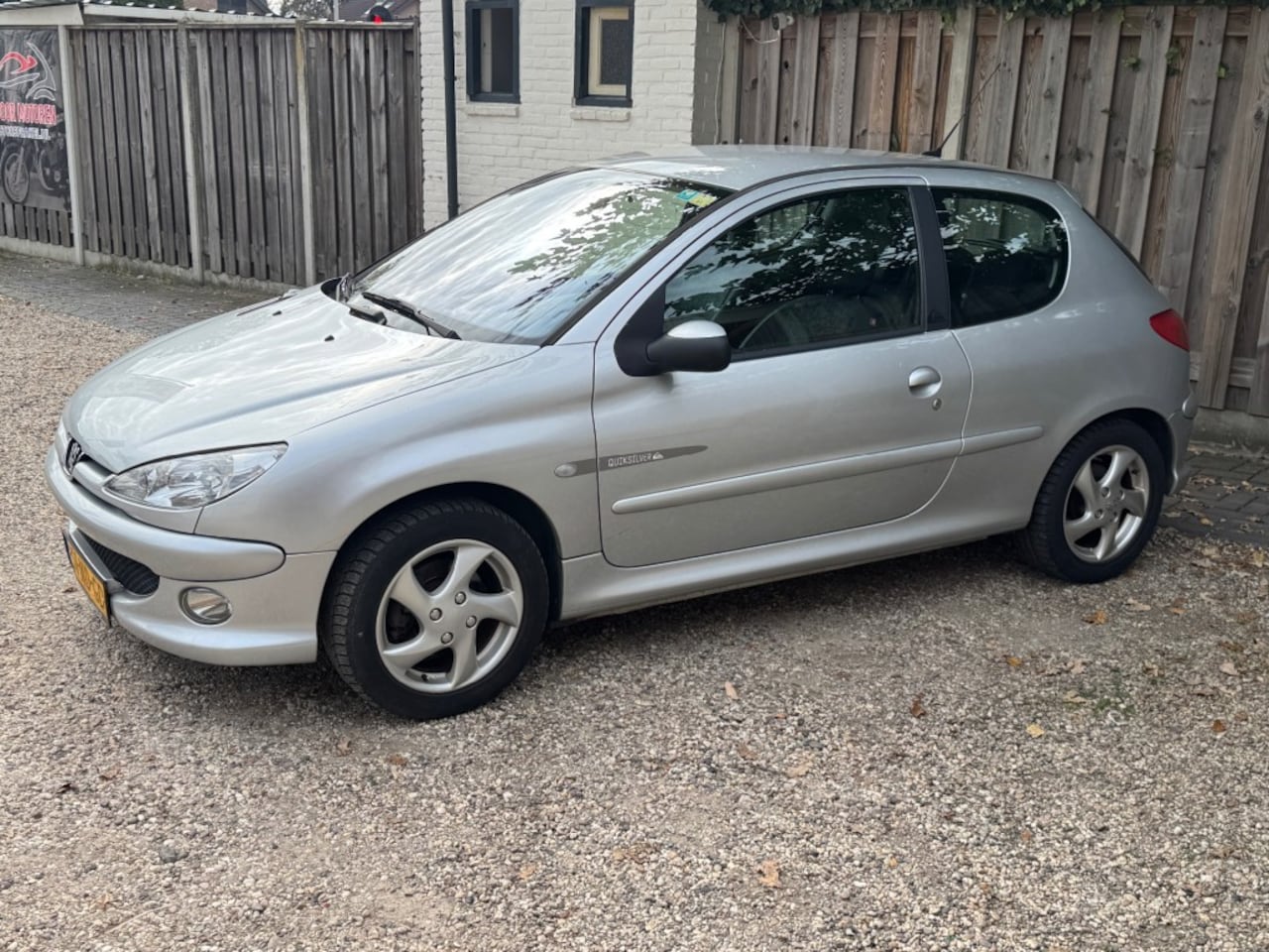 Peugeot 206 - 1.6-16V Quiksilver 1.6-16V QUIKSILVER - AutoWereld.nl