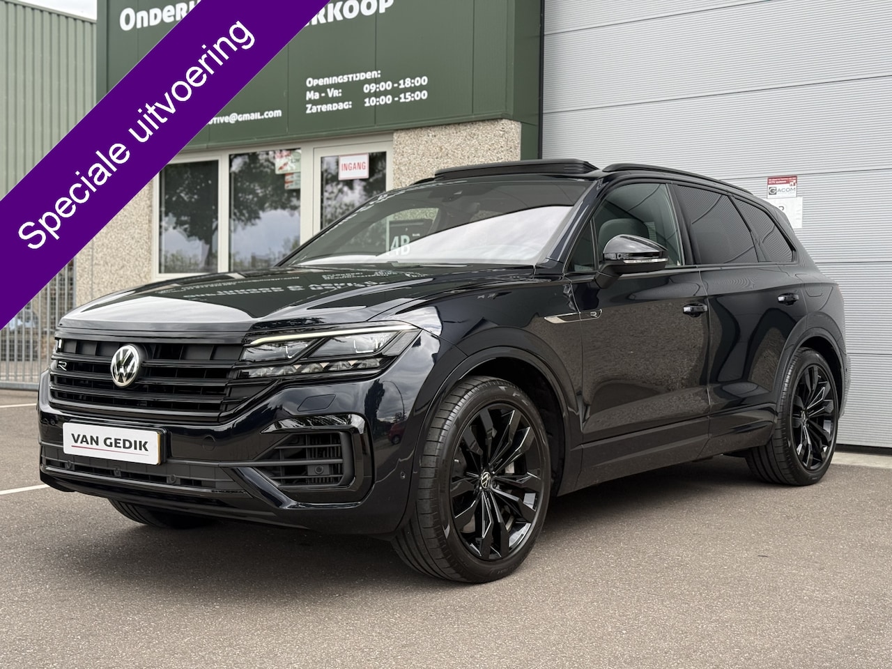 Volkswagen Touareg - 3.0 TSi eHybrid 4MOTION R 476 Pk Hud Pano Massage 360 Keyless Full option - AutoWereld.nl