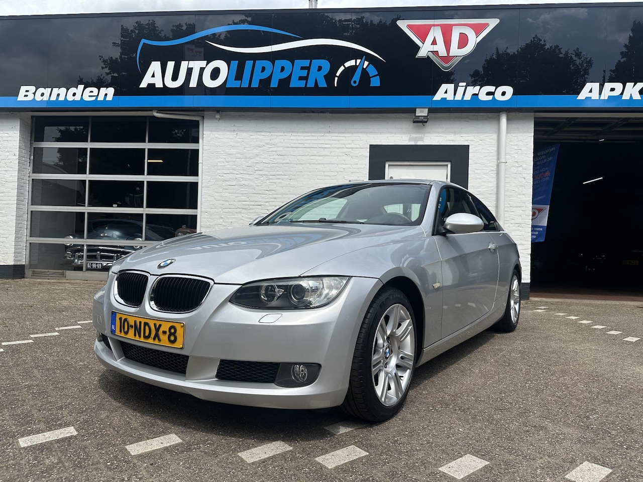 BMW 3-serie Coupé - 320i Corporate Lease Executive /Nieuwe apk bij aflevering/Lm velgen/Trekhaak - AutoWereld.nl