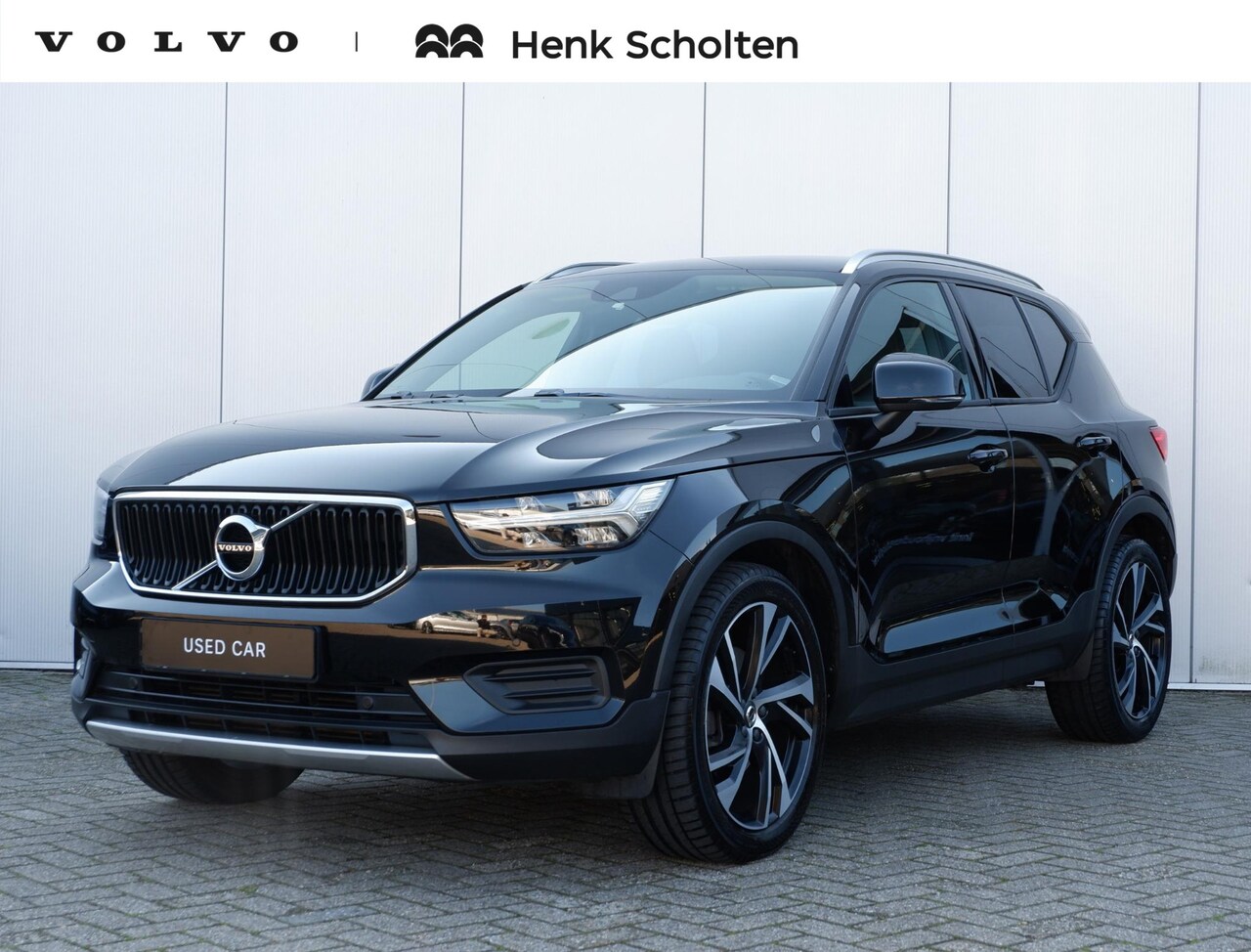 Volvo XC40 - 2.0 T4 Momentum | Trekhaak | Verwarmbare voorstoelen, voorruit en  stuurwiel | Adaptieve c - AutoWereld.nl