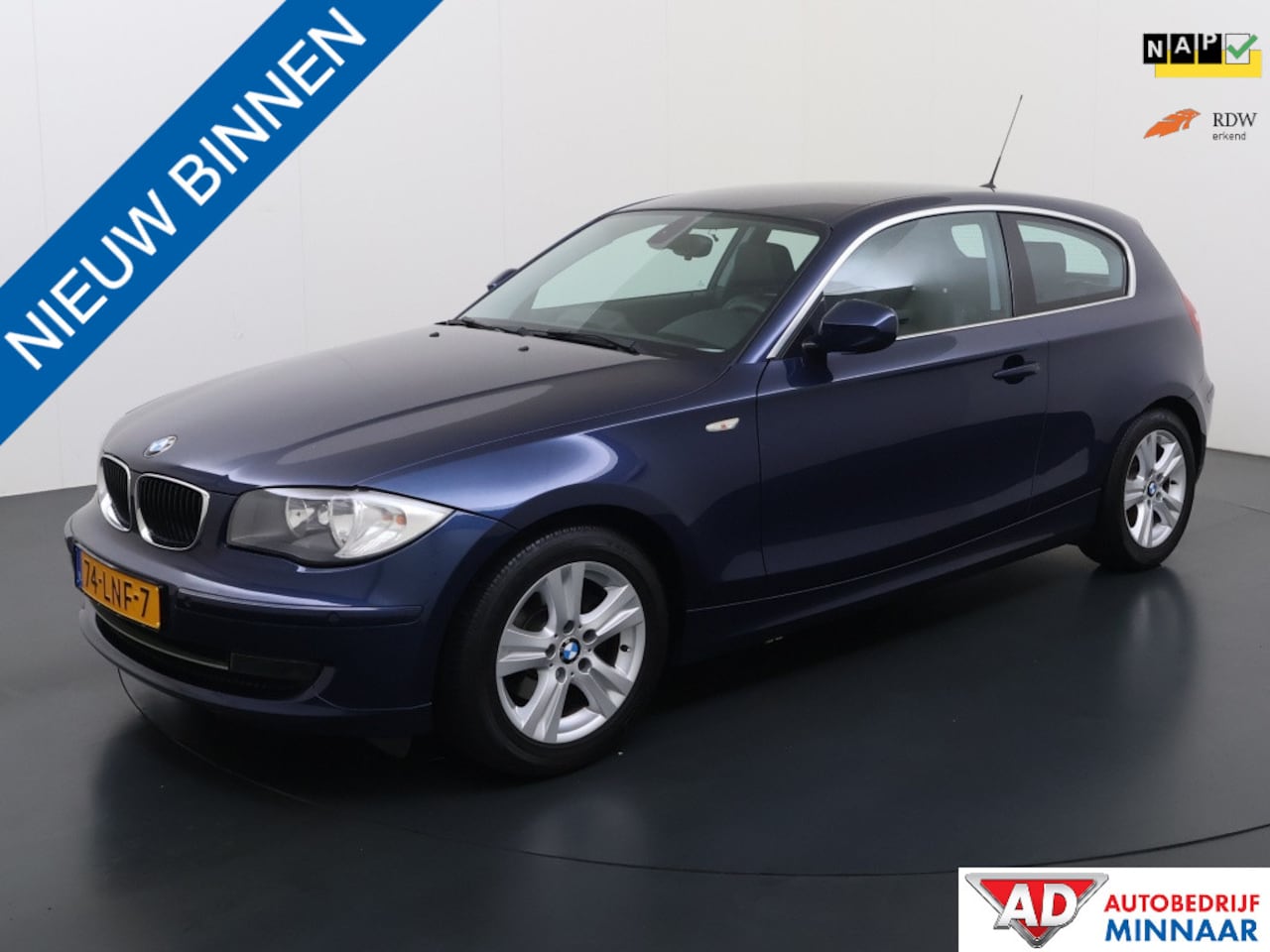 BMW 1-serie - 118i Bns St. | trekhaak afneembaar | onderhoudshistorie | leder interieur - AutoWereld.nl