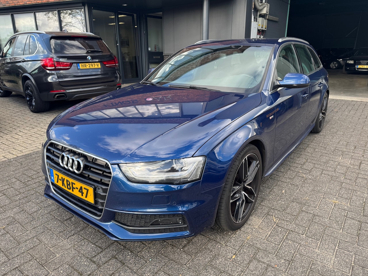 Audi A4 Avant - 1.8 TFSI S LINE LED LEDER TREKHAAK TOP ONDERHOUDEN VOL ORIG NL NAP - AutoWereld.nl