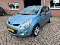Hyundai i20 - 1.2i DynamicVersion//Nieuwe APK bij aflevering