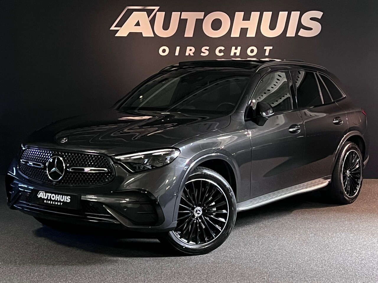 Mercedes-Benz GLC-klasse - 400e 4MATIC AMG Line Pano/Airmatic/Massage/Memoryseats/360Camera/Burnmester/Stuurverwarmin - AutoWereld.nl
