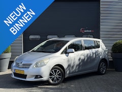 Toyota Verso - 1.8 VVT-i Aspiration | Navigatie | Camera | Trekhaak | Lichtmetalen Velgen |