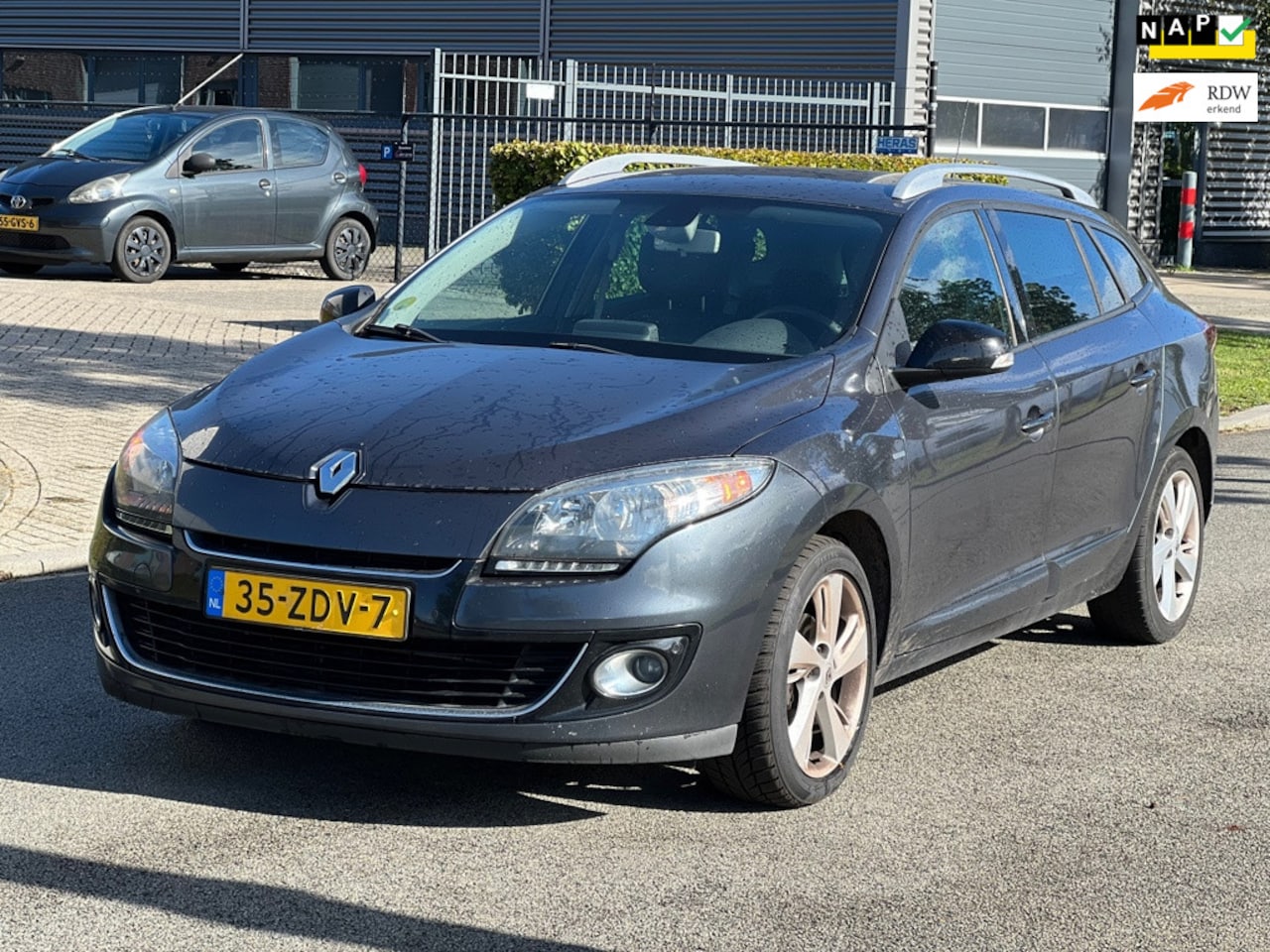 Renault Mégane Estate - 1.5 dCi Bose|BOSE|CLIMAT|NAVI|CAMERA - AutoWereld.nl