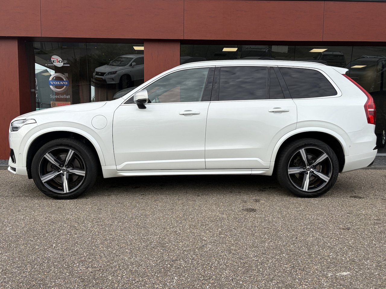 Volvo XC90 - 2.0 T8 Twin Engine AWD R-Design 2.0 T8 Twin Engine AWD R-Design - AutoWereld.nl