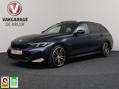 BMW 3-serie Touring - 330e xDrive M | Uniek | Trekhaak | Panoramadak | Camera