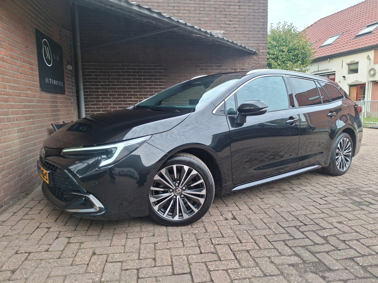 Toyota Corolla Touring Sports - Hybrid 140 Dynamic Carplay / Achteruitrijcamera / Stoelverwarming / Navigatie / Cruise Con - AutoWereld.nl