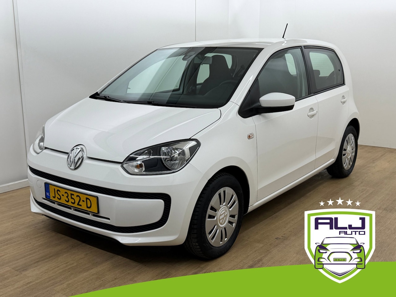 Volkswagen Up! - Occasion 1.0 move up! BlueMotion | Wit | Tweedehands Volkswagen Up | Airco | Aux audio - AutoWereld.nl