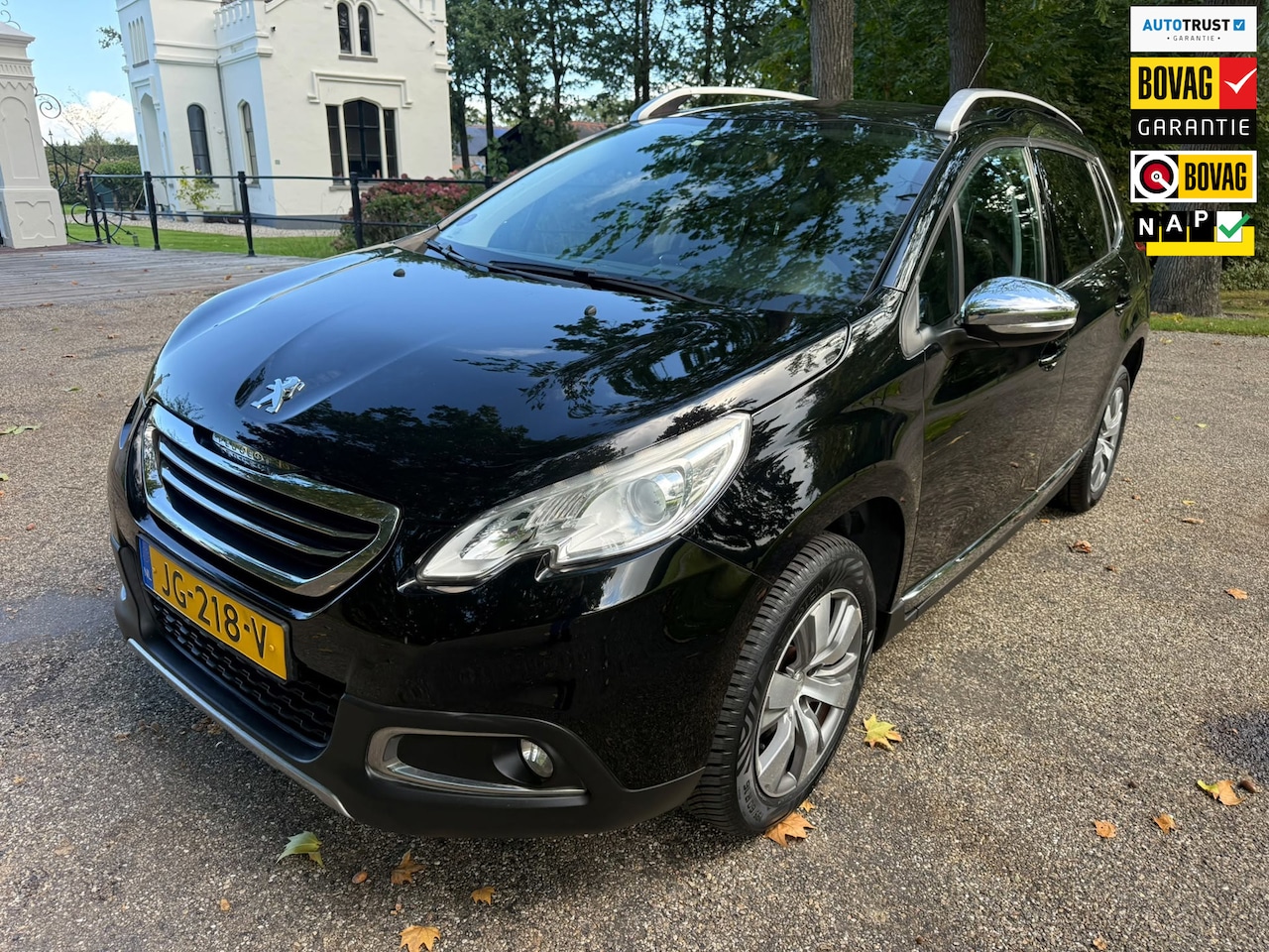 Peugeot 2008 - | 2016 | 130.000 km | NAP | Panoramadak | Airco | Cruise Control - AutoWereld.nl