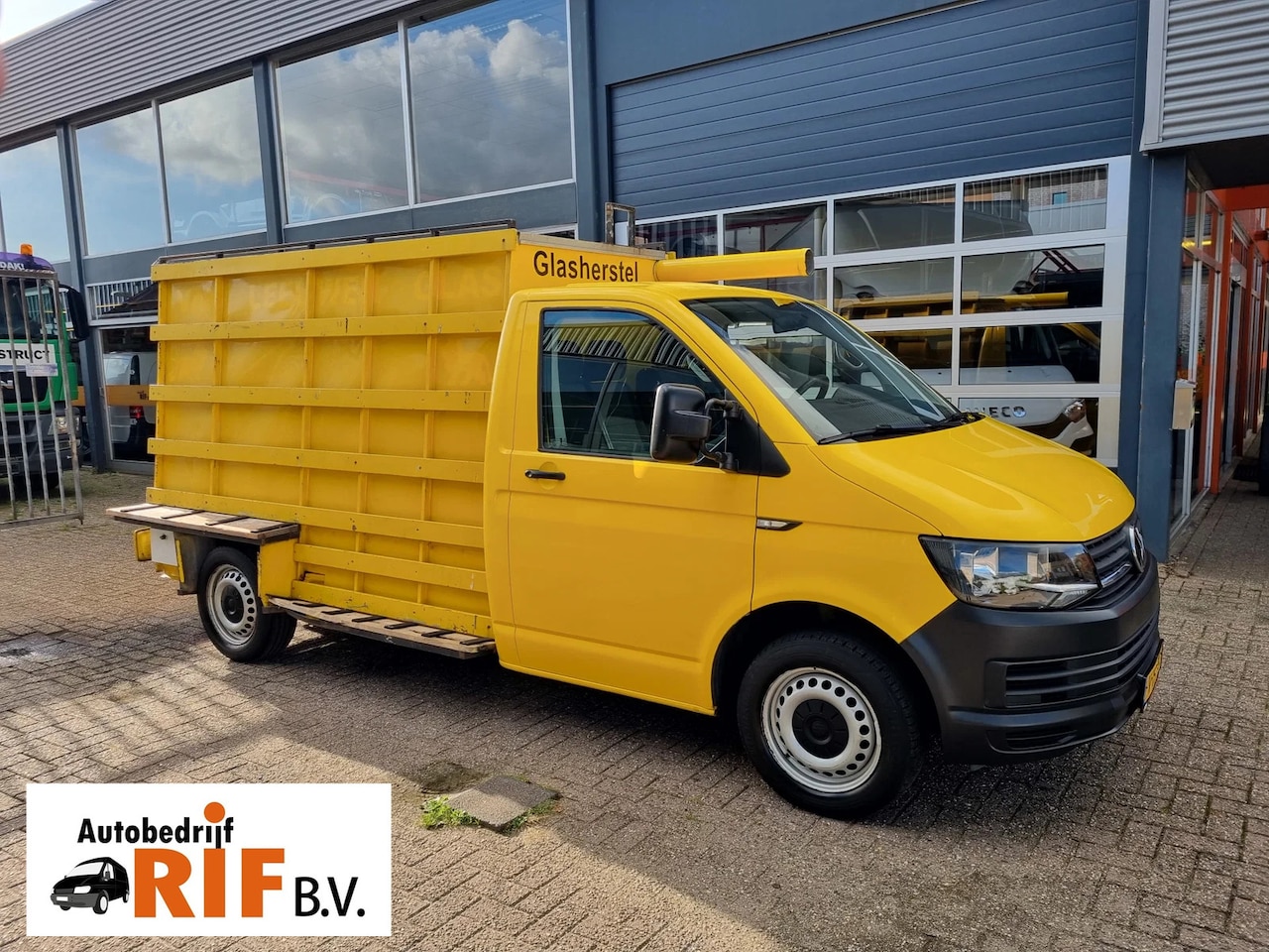 Volkswagen Transporter - 2.0TDI/ Glasresteel/ EURO 6 - AutoWereld.nl