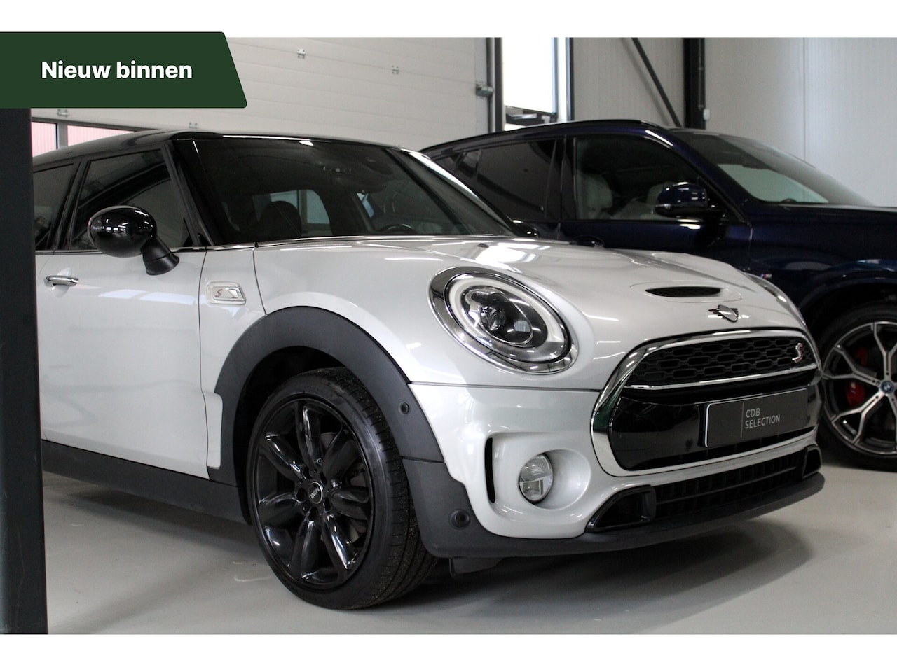 MINI Clubman - 2.0 Cooper S Serious Business | Head Up | Pano | Vol Leder | Led - AutoWereld.nl