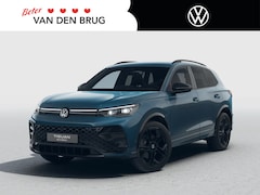 Volkswagen Tiguan - R-Line Edition 1.5 eHybrid 272 PK | Black Style | Navigatie | Trekhaak | Panoramadak | Cam