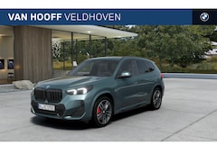 BMW X1 - xDrive30e M Sport Automaat / Panoramadak / Trekhaak / Sportstoelen / Head-Up / M Adaptief