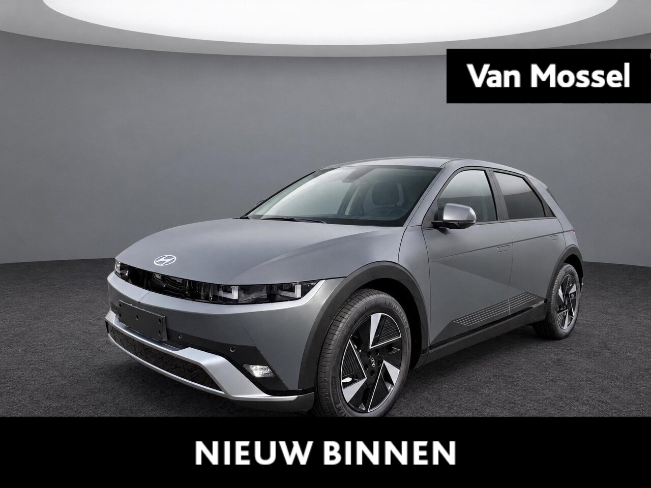 Hyundai IONIQ 5 - Standard Range Pure Edition 63 kWh | Stoel/Stuurverwarming | Elektrisch Verstelbare Stoele - AutoWereld.nl