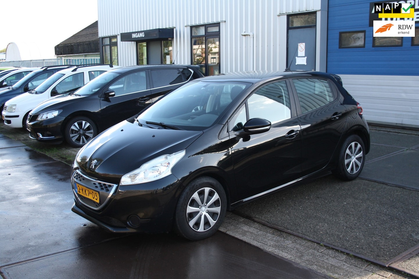Peugeot 208 - 1.4 e-HDi Active *AUTOMAAT*BJ'13*NAVI* - AutoWereld.nl