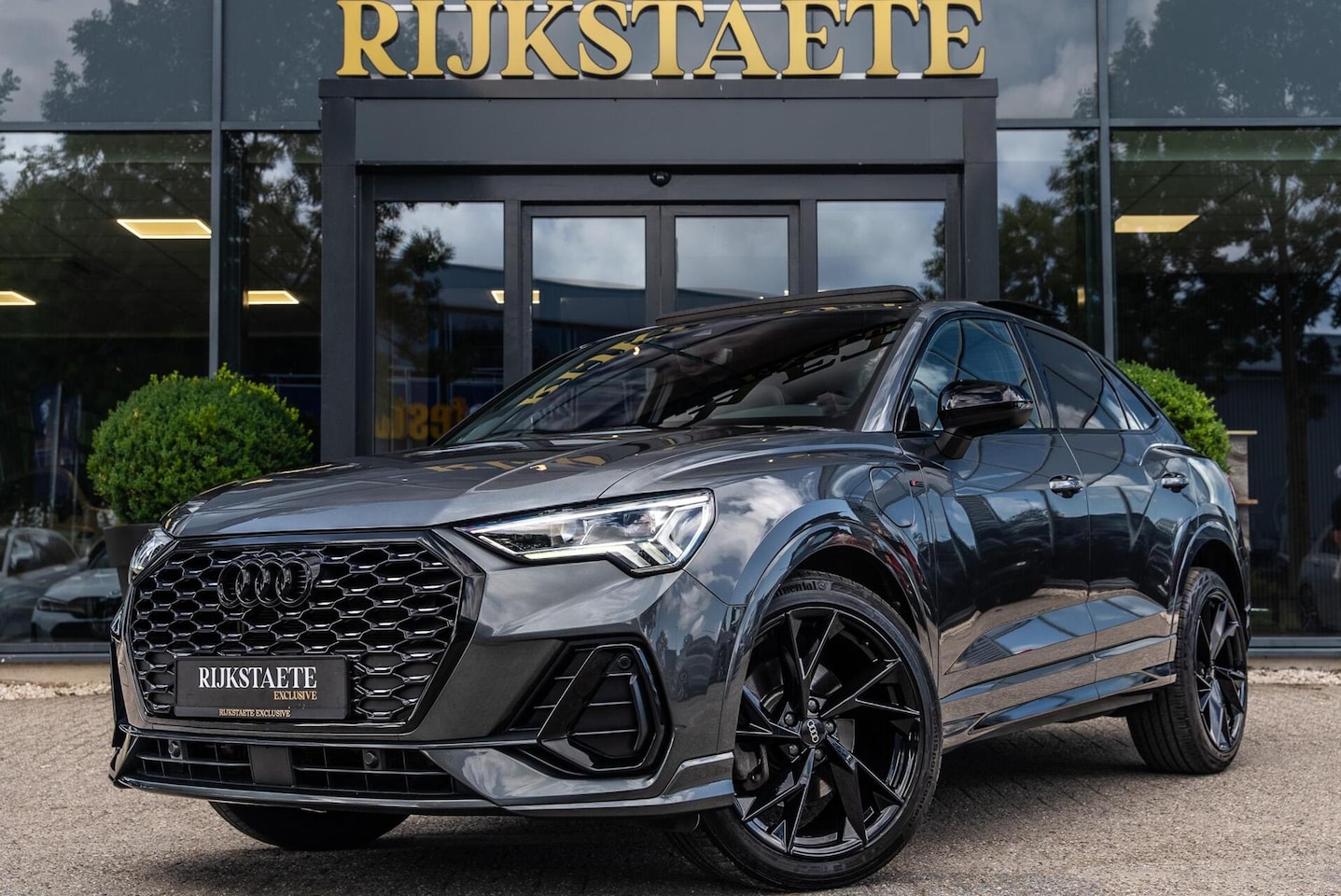 Audi Q3 Sportback - 45 TFSIe S-Line|PANO|SFEER|ACC|MATRIX|20'' - AutoWereld.nl