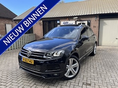 Volkswagen Touareg - 4.2 V8 TDI R-Line Panodak LuchtveringTrekhaak 21"