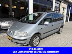 Volkswagen Sharan - 2.0 Trendline 7-PERSOONS/AIRCO/CRUISE