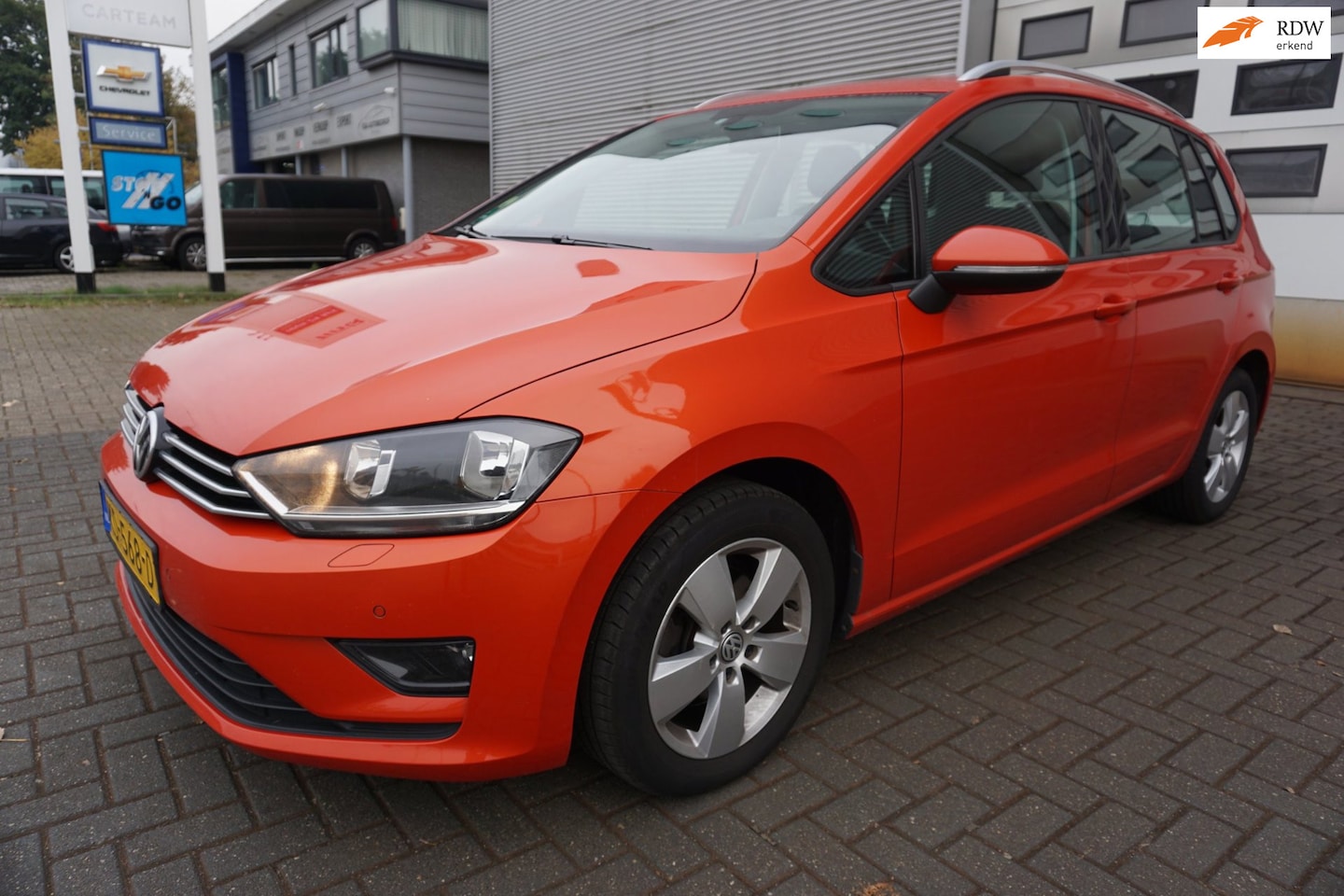 Volkswagen Golf Sportsvan - 1.6 TDI Highline /NAVI /STUUR EN STOEL VERWARMING - AutoWereld.nl