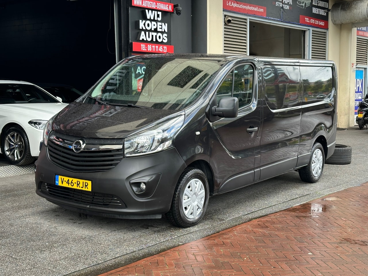 Opel Vivaro - 1.6 CDTI L2H1 Business+ EcoFlex Navi Airco Camera PDC - AutoWereld.nl