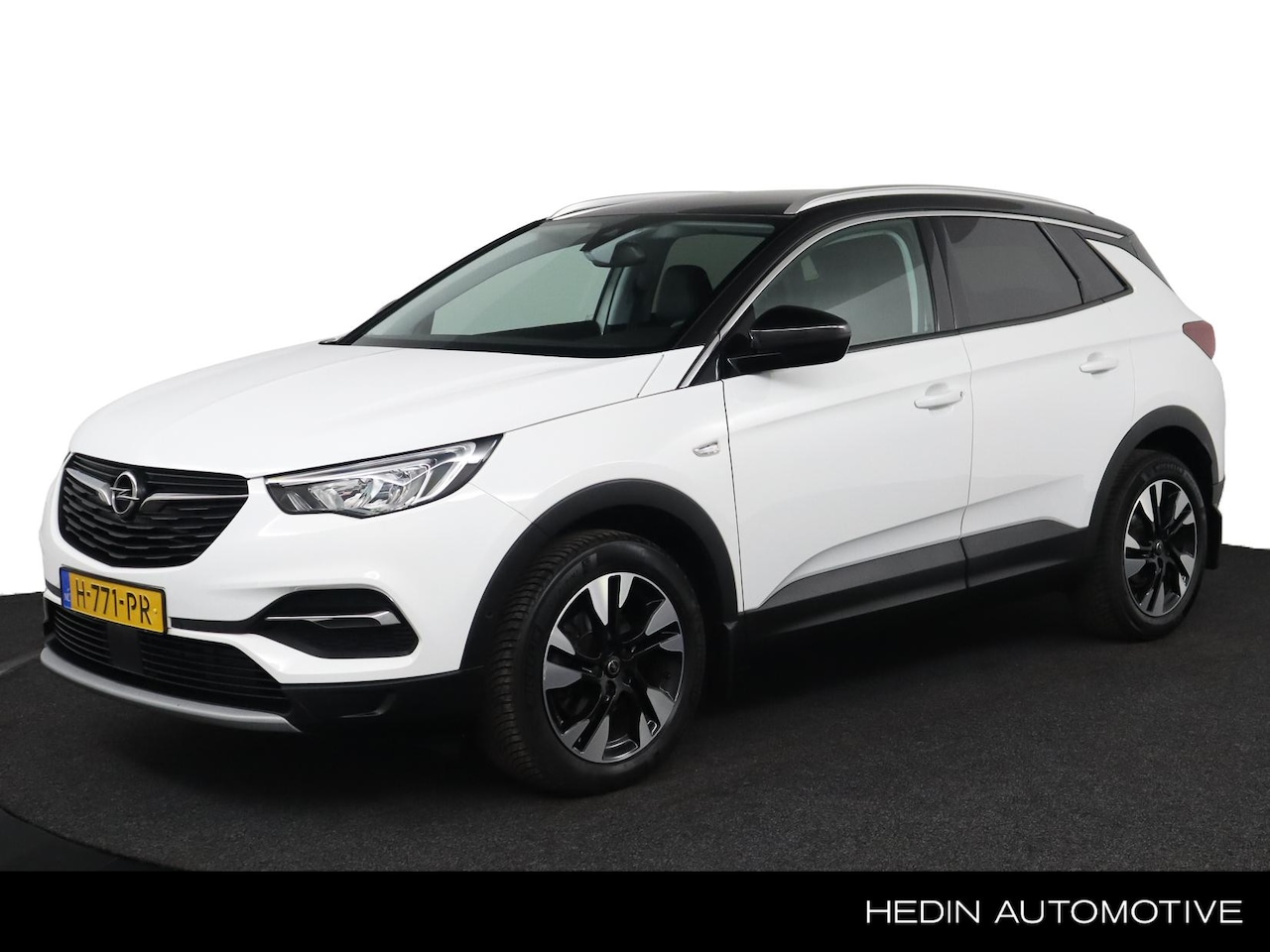 Opel Grandland - 1.2 Turbo 130PK Business Executive Automaat | Two Tone | Navigatie | Elek. Achterklep | Ca - AutoWereld.nl