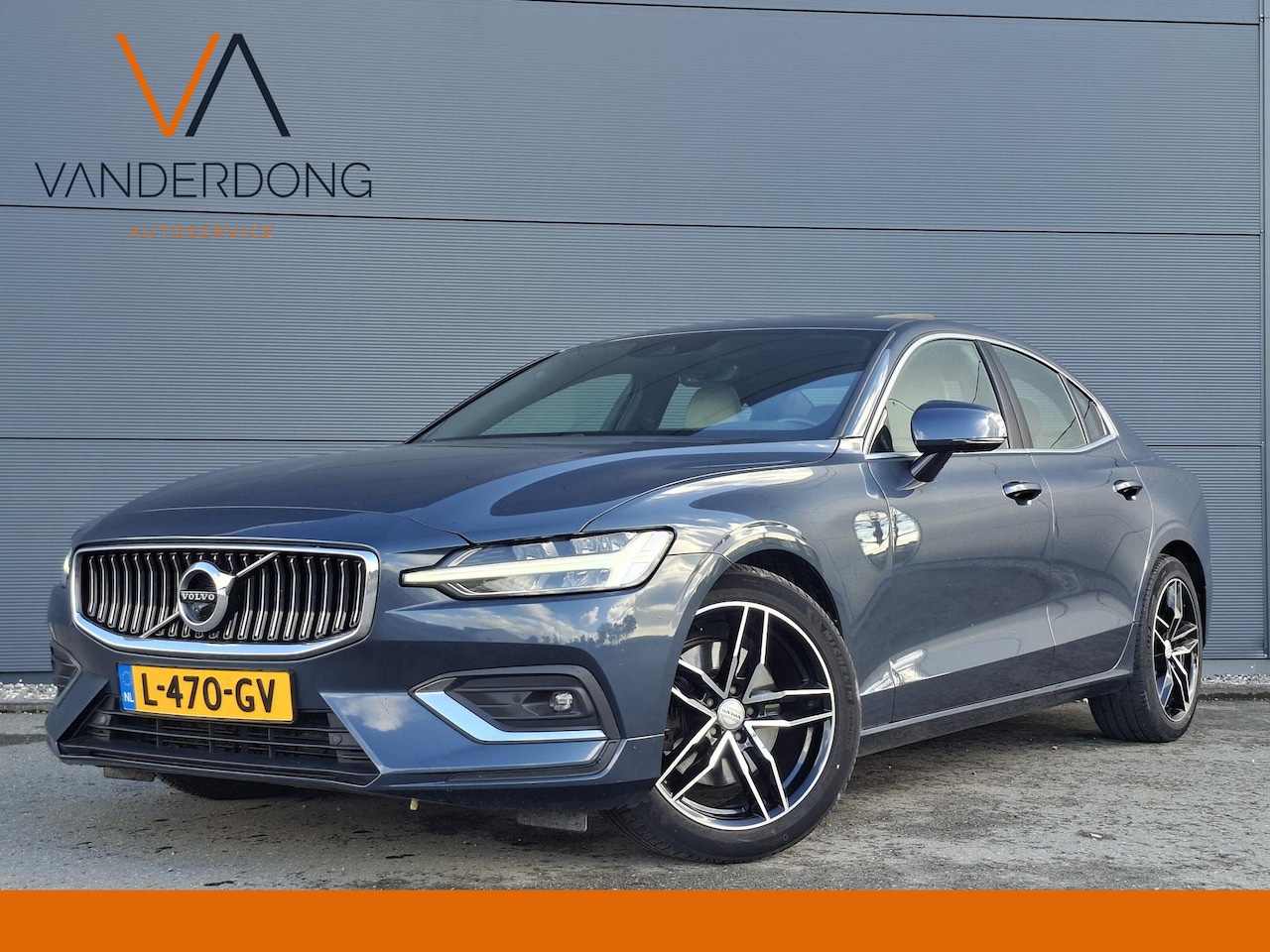 Volvo S60 - 2.0 B3 Inscription | Elektrisch glazen panorama-dak | 360 Camera | Lounge Pack | Stoelenp - AutoWereld.nl