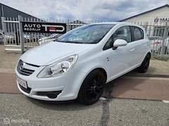 Opel Corsa - 1.0-12V '111' Edition