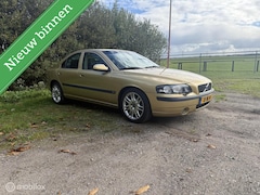 Volvo S60 - 2.4 T Geartronic