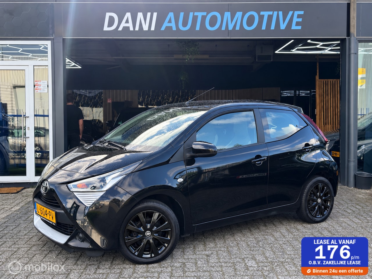 Toyota Aygo - 1.0 VVT-i x-joy 1.0 VVT-i x-joy - AutoWereld.nl