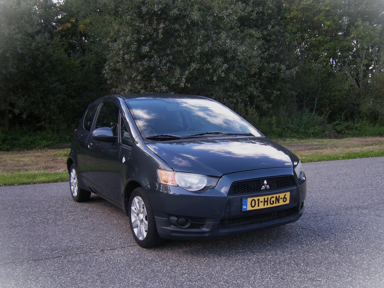 Mitsubishi Colt - 1.3 Invite . 3 Deurs . Airco . Elec ramen en spiegels . LMV . enz - AutoWereld.nl