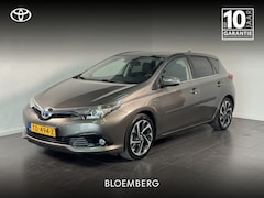 Toyota Auris - 1.8 Hybrid Dynamic | Panoramadak | Trekhaak | Navigatie |