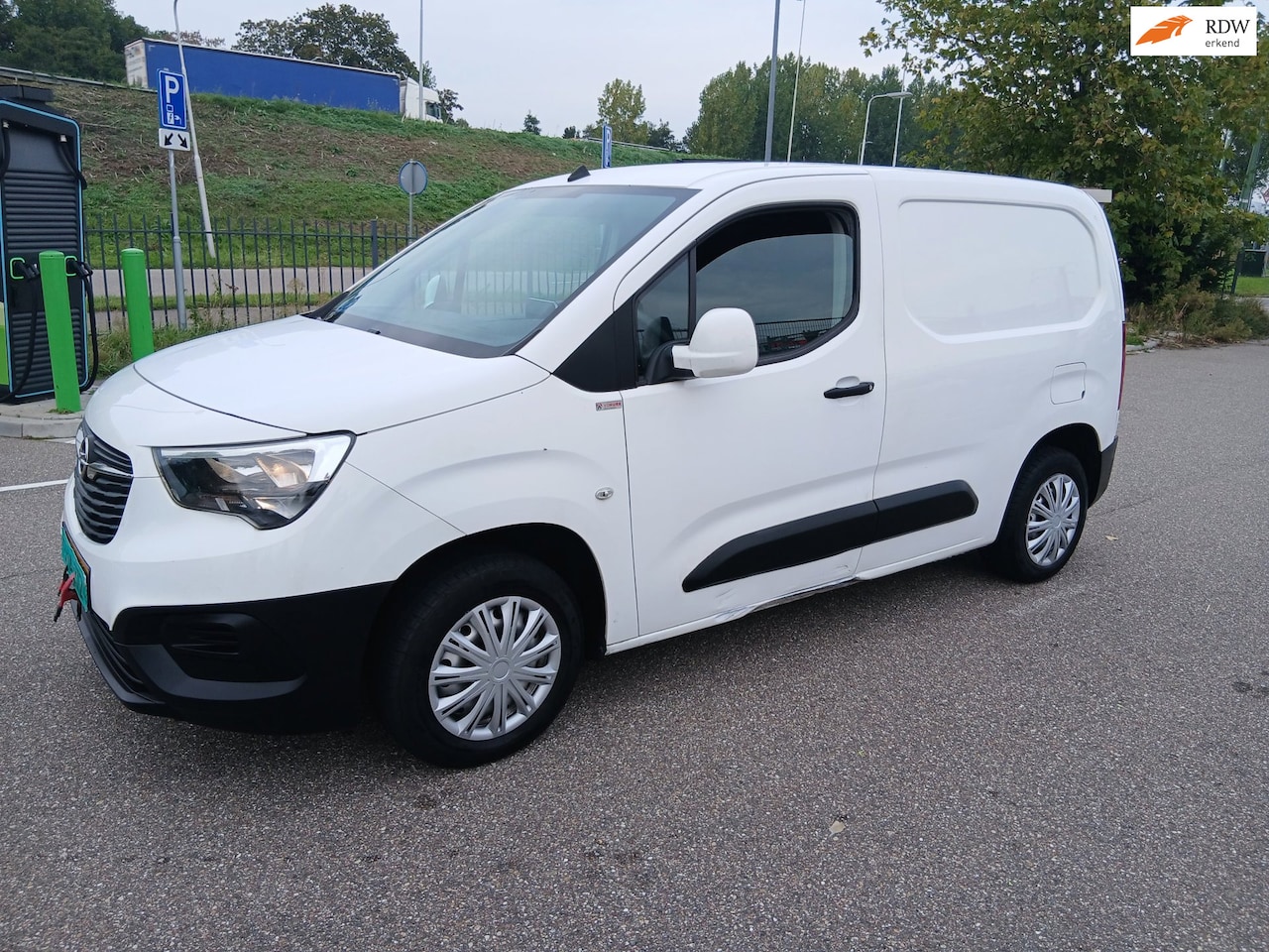 Opel Combo - 1.6D L1H1 Edition!EURO 6!COOL AIRCO!START&STOP SYSTEM!CRUIS CONTROLE!APK:10-09-2027!2SLEUT - AutoWereld.nl