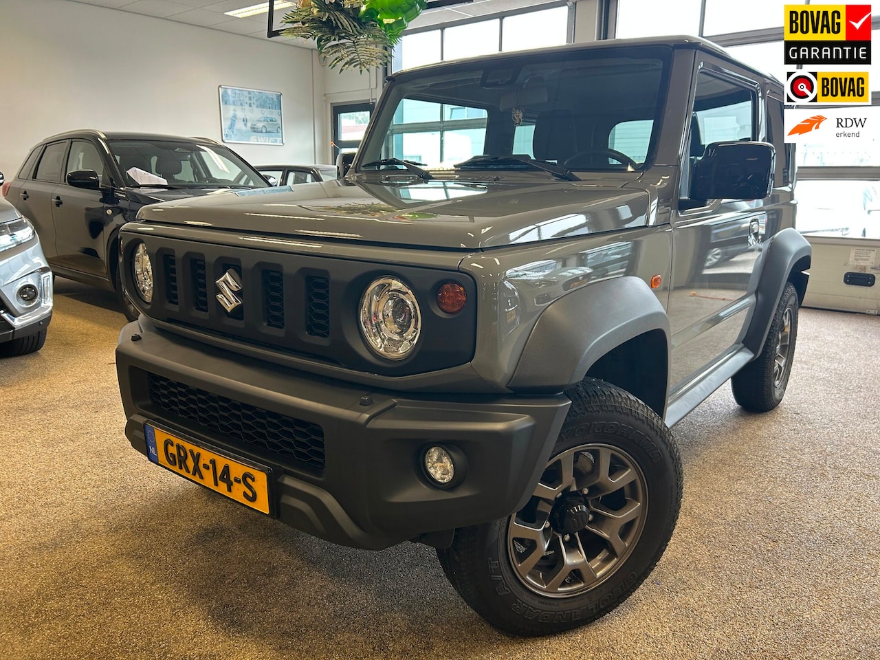 Suzuki Jimny - 1.5 Stijl 4x4 Navi| Carplay| 10 jaar garantie! - AutoWereld.nl