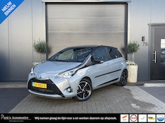 Toyota Yaris - 1.5 Hybrid Bi-Tone Plus | Climate | Cruise | Panoramadak | PDC | Achteruitrijcamera | Navi