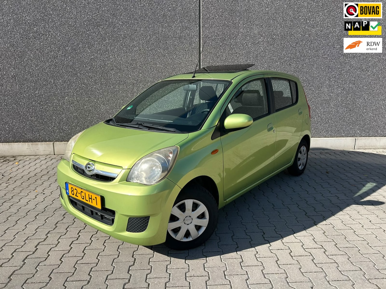 Daihatsu Cuore - 1.0 Premium | ELEK SCHUIFDAK | ELEK RAMEN | ISOFIX | APK T/M 1-11-2027 | AFLEVERBEURT | CO - AutoWereld.nl