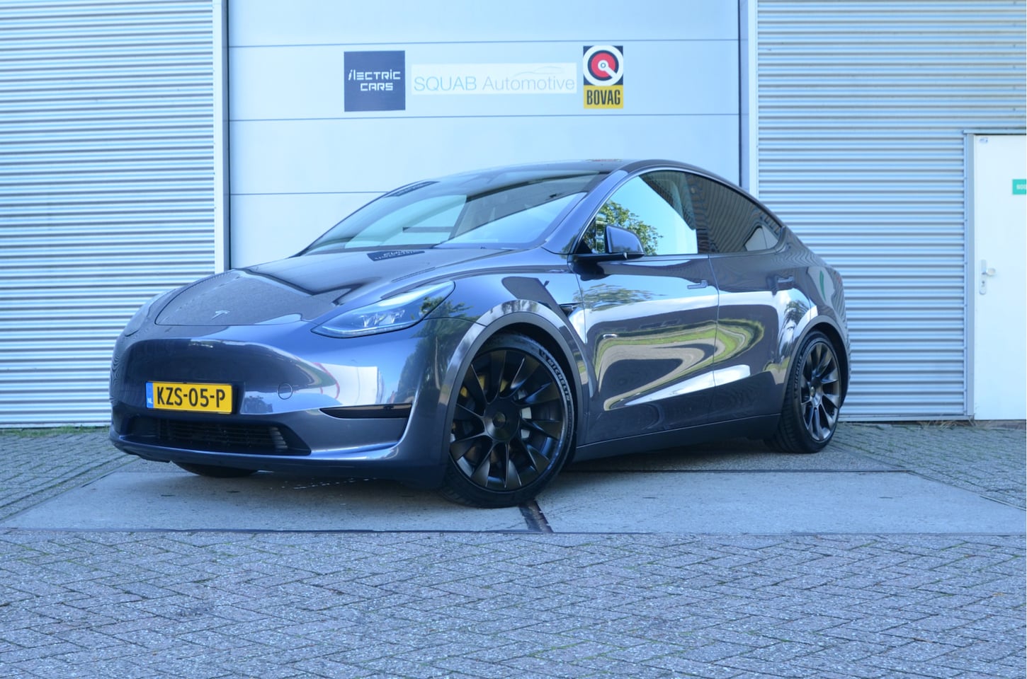Tesla Model Y - RWD 58 kWh AutoPilot3.0 Ryzen, LFP Accu, 20" Alu - AutoWereld.nl