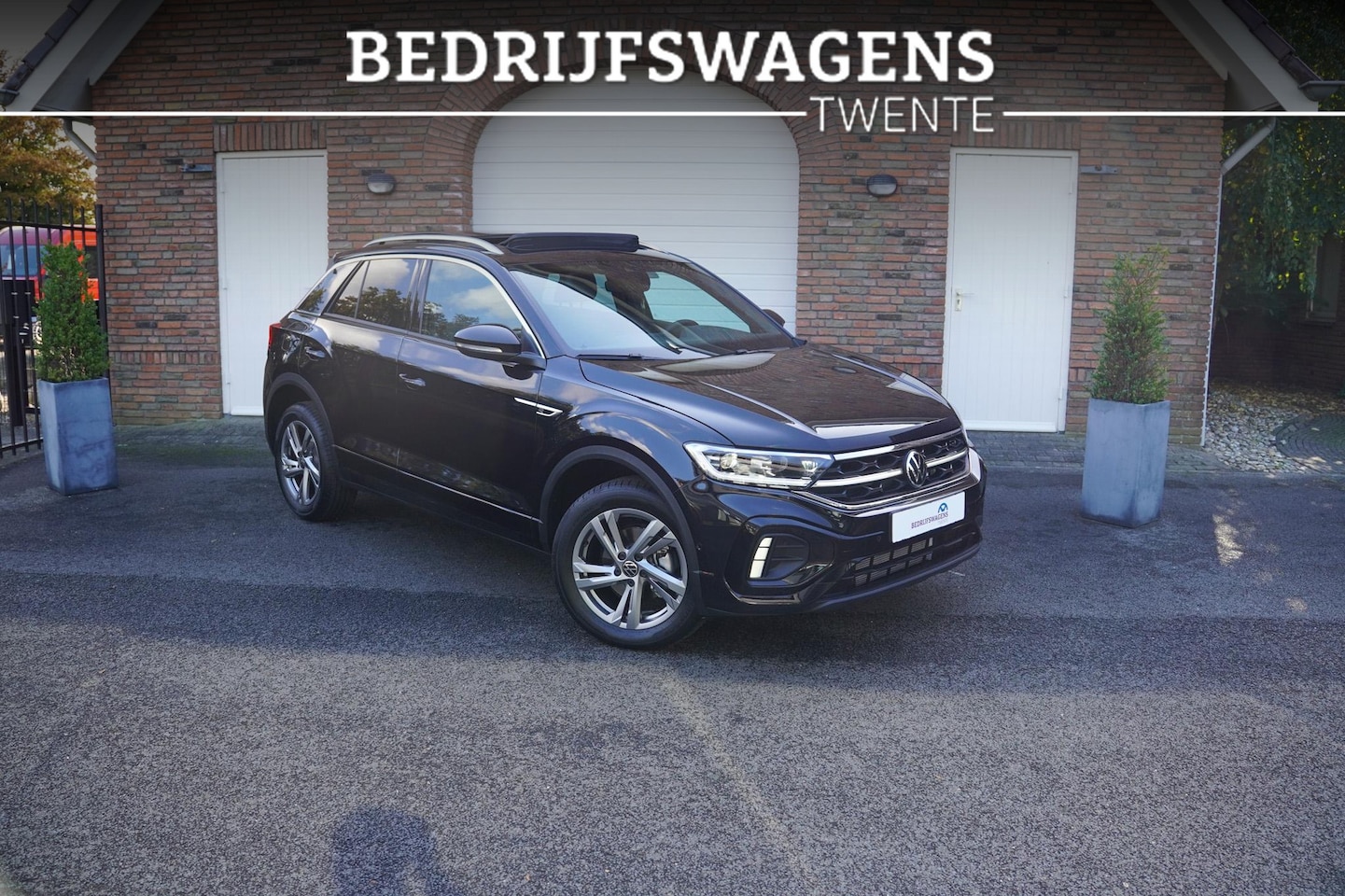 Volkswagen T-Roc - 1.5 TSI 150PK R-Line Edition DSG - AutoWereld.nl