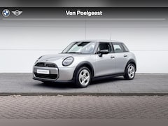 MINI 5-Deurs - Cooper C Essential Cooper 5-deurs 1.5 Cooper C Essential | 16 inch Square Spoke | Dak in c