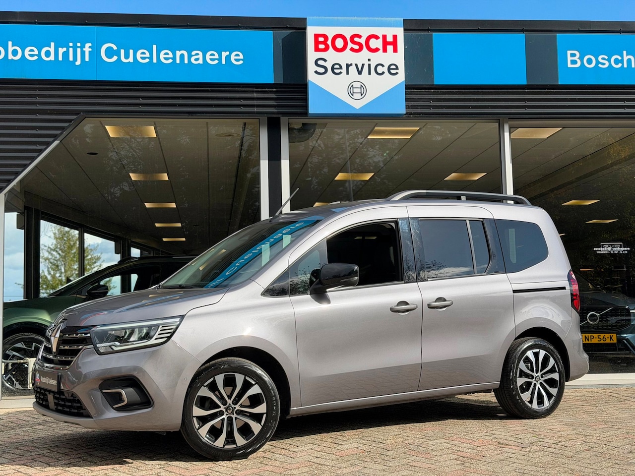 Renault Kangoo - TCe 130 EDC Techno Navi / Trekhaak afn. / Camera / P-sensoren rondom / Stoel verw / Clima - AutoWereld.nl