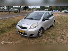 Toyota Yaris - 1.0 VVTi Cool