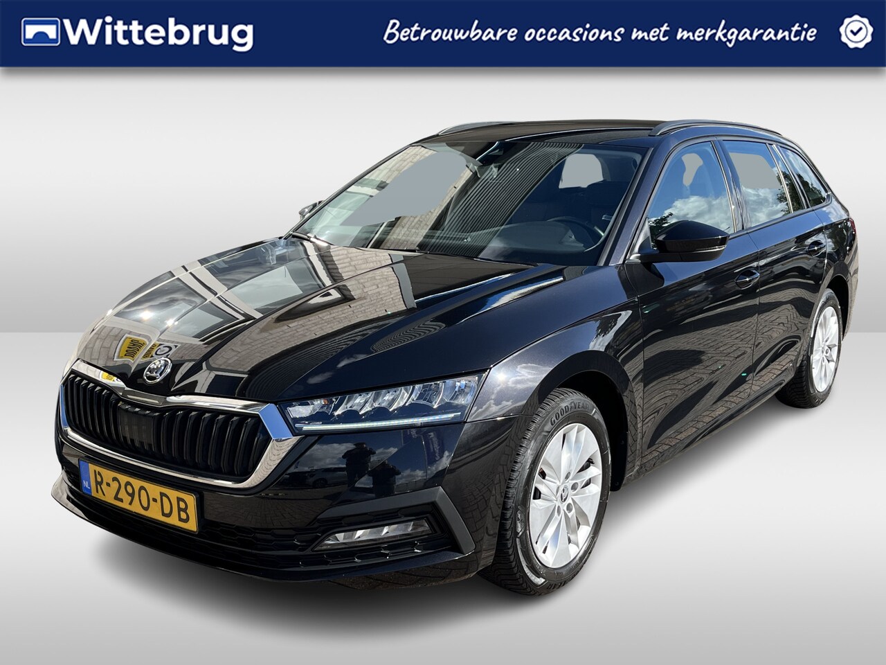 Skoda Octavia Combi - 1.0 e-TSI Ambition / AUTOMAAT/ CRUISE/ NAVI/ CLIMATE/ DIGITAL DASH./ 16" LMV - AutoWereld.nl